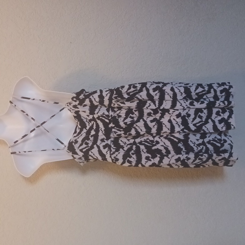 XL Old Navy Dress - Picture 3 of 5